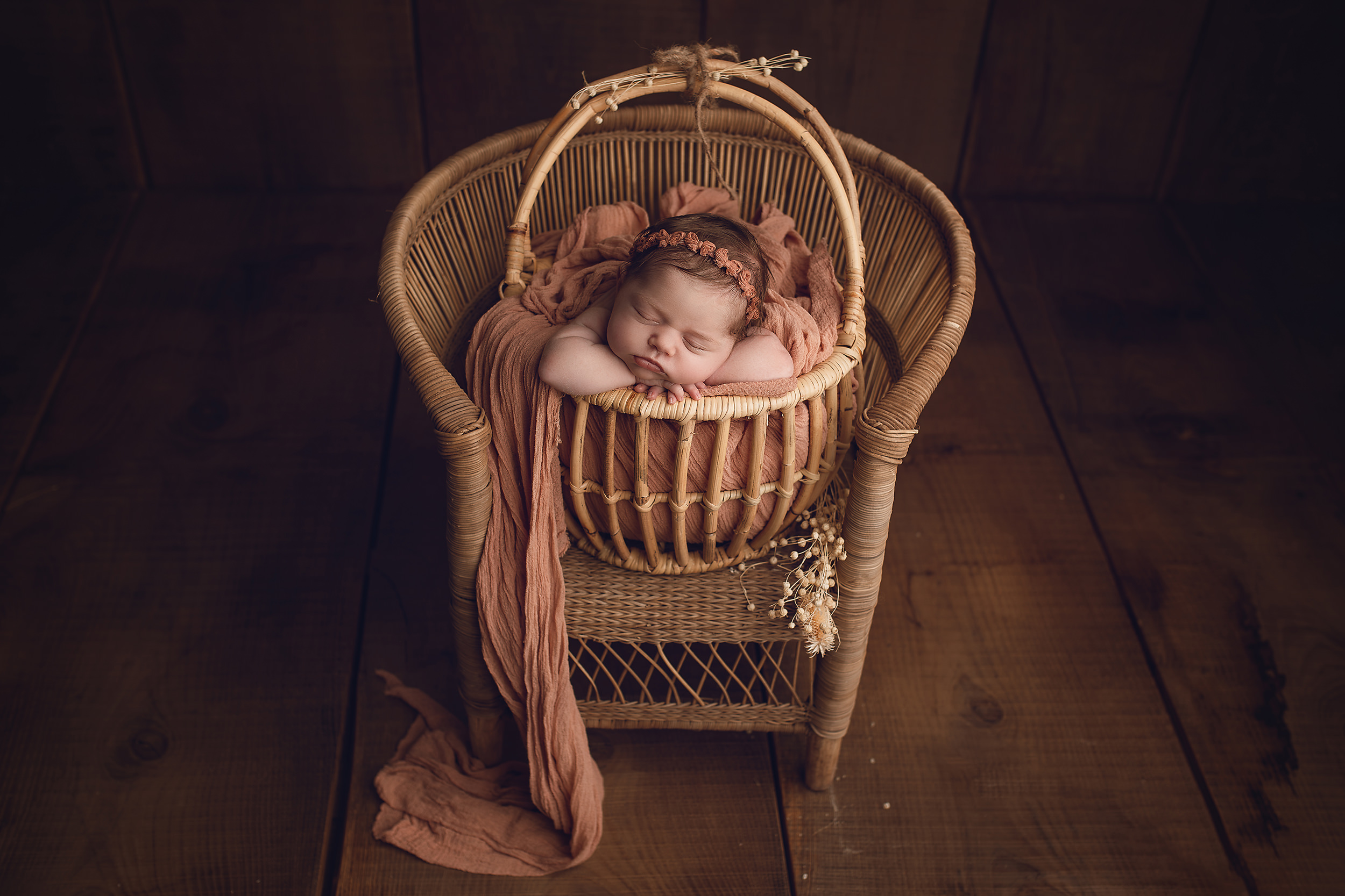 photographe-naissance-posing-rose